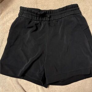 lululemon softstream shorts